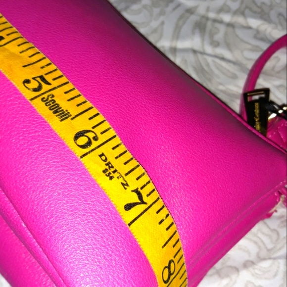 NWT, Beautiful  Juicy Couture cross body purse - Picture 8 of 16
